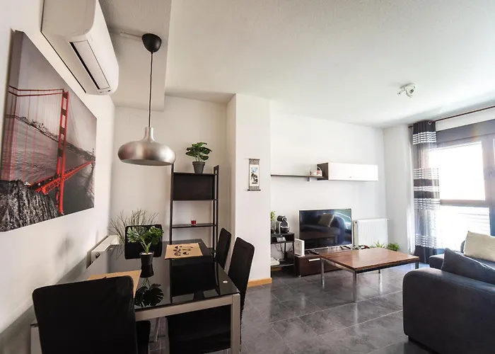 Comodo Apartamento En Tres Cantos By Bebalmy